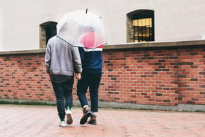 male-couple-walking_925x